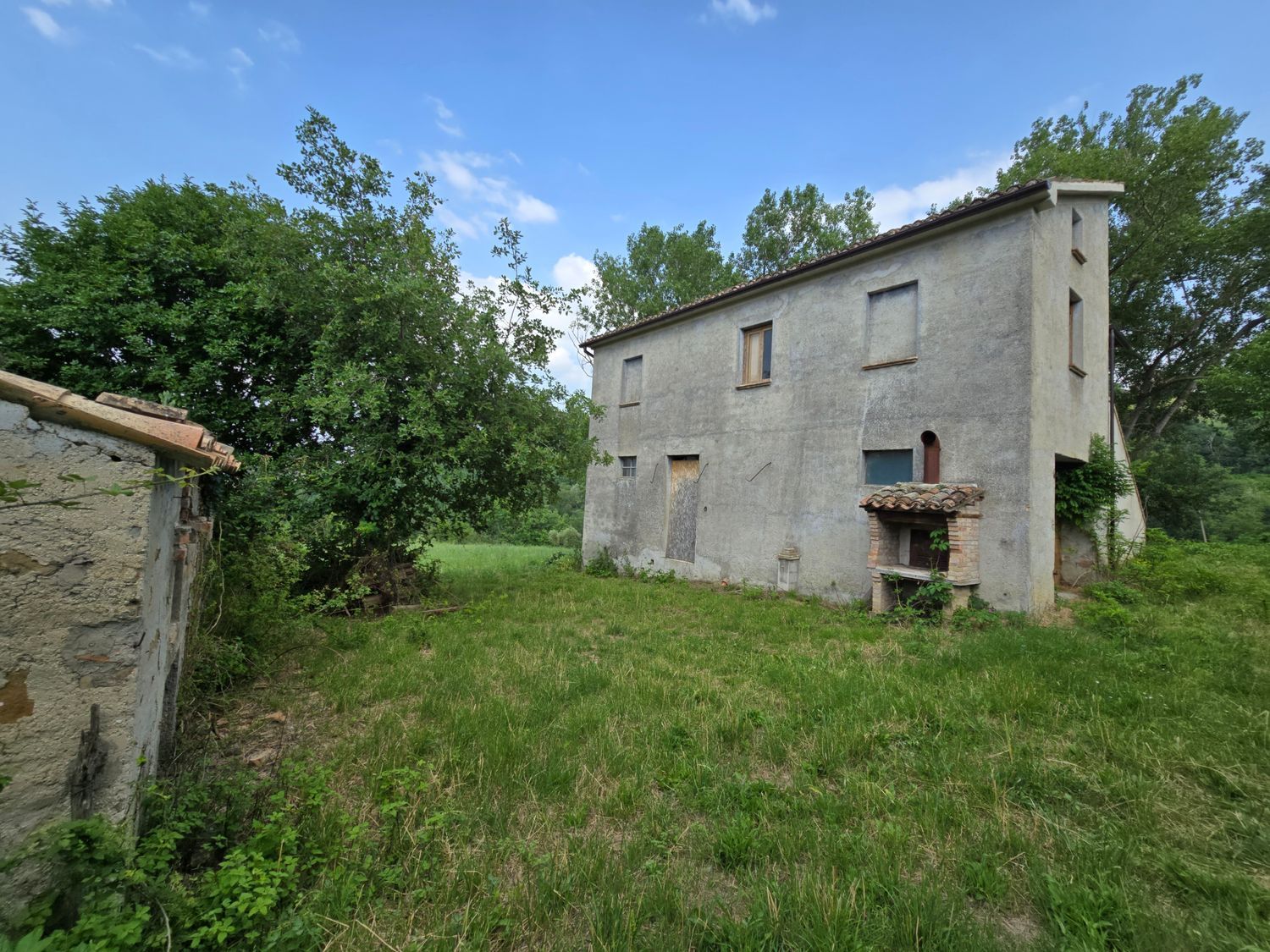 Casa singola in vendita a Serrapetrona