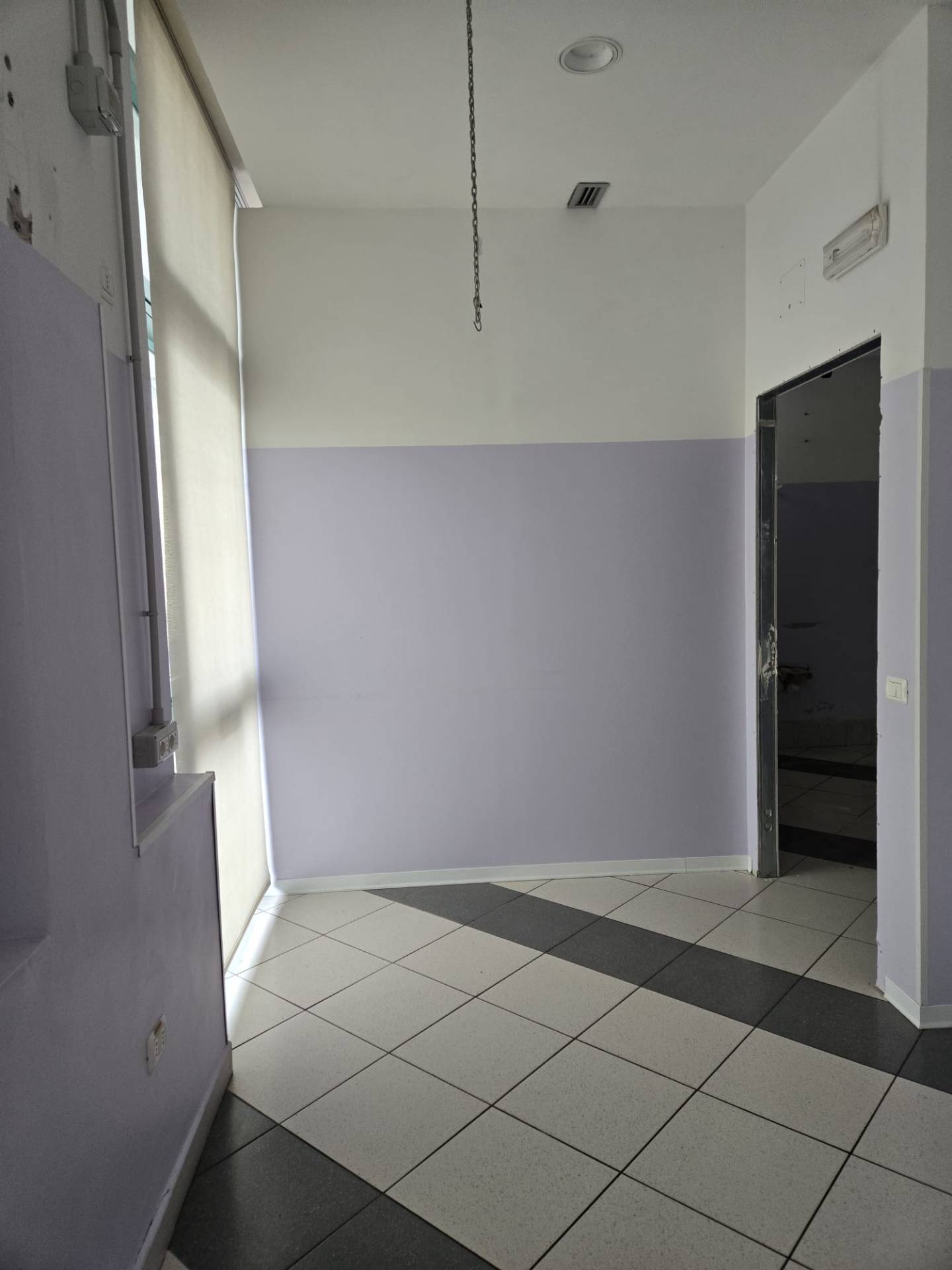 Locale commerciale in vendita a Civitanova Marche, civitanova marche