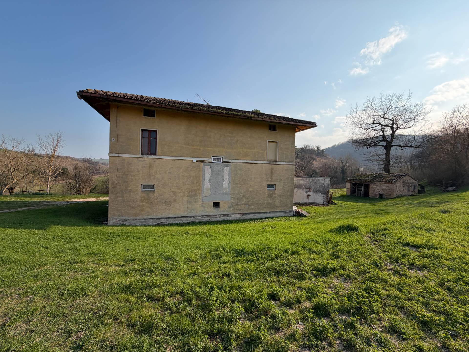 Casa singola in vendita a Tolentino