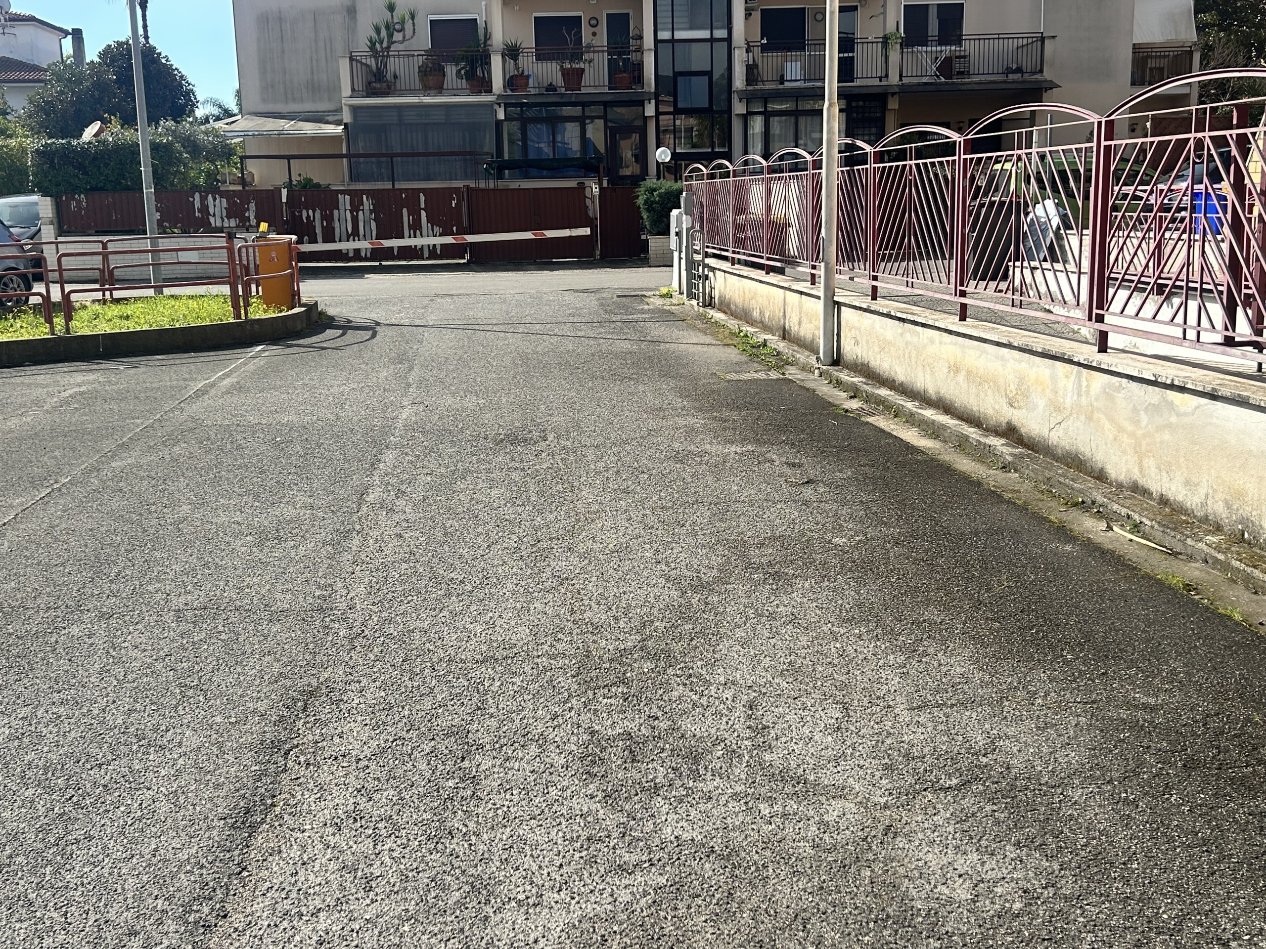 Posto auto scoperto in vendita in via delle arene 234, Terracina