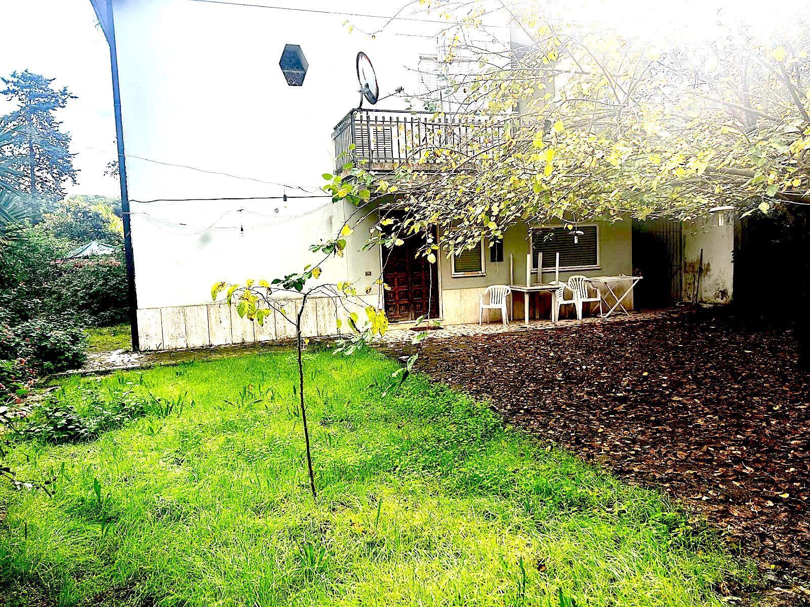 Appartamento con giardino in via flacca 123, Fondi