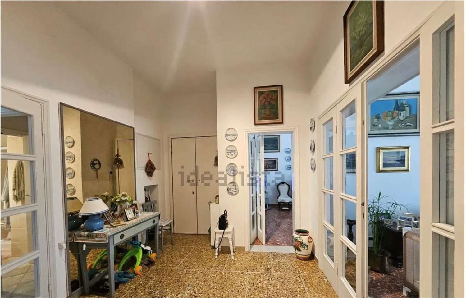 Appartamento in vendita a Livorno