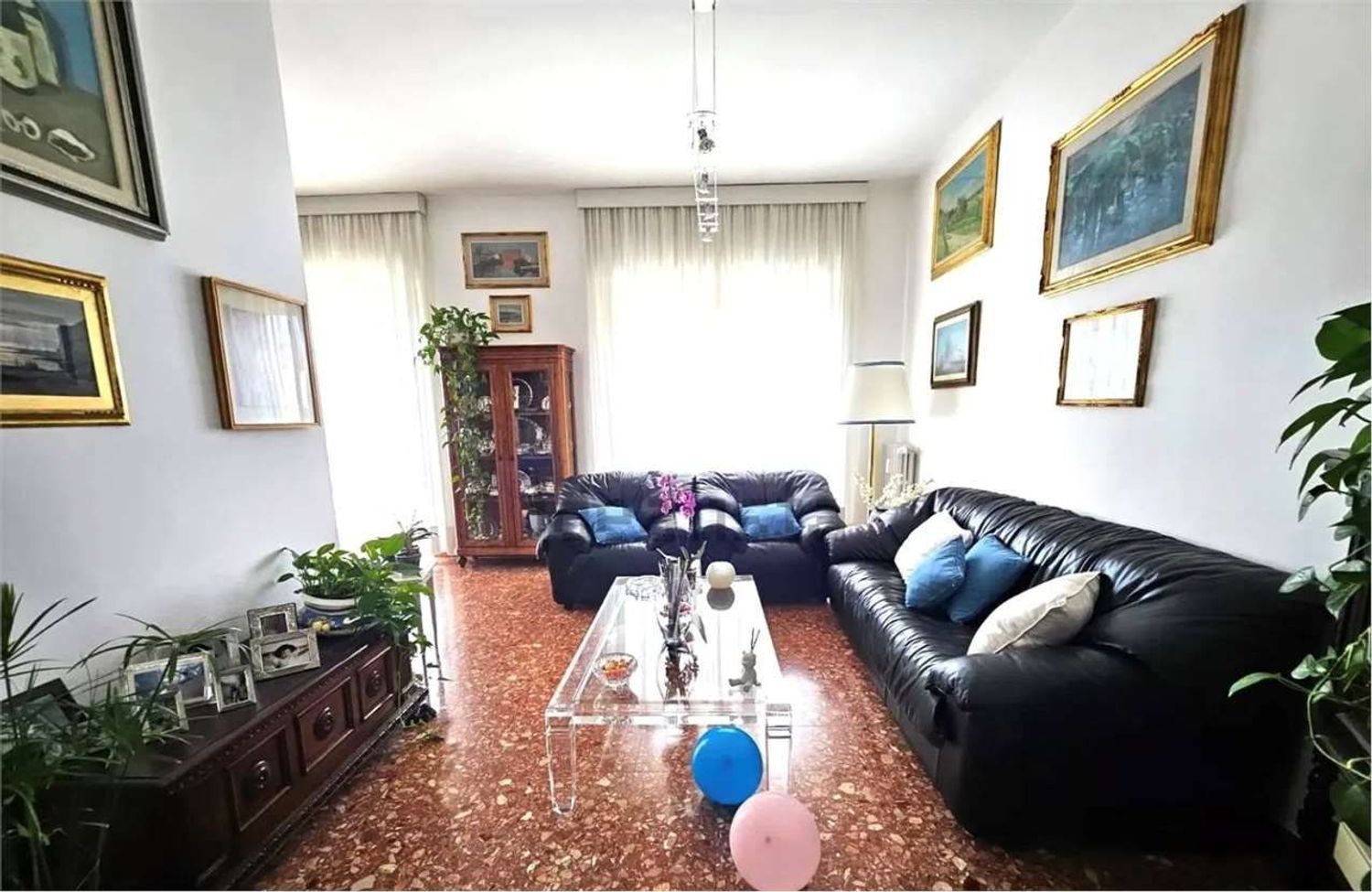 Appartamento in vendita a Livorno