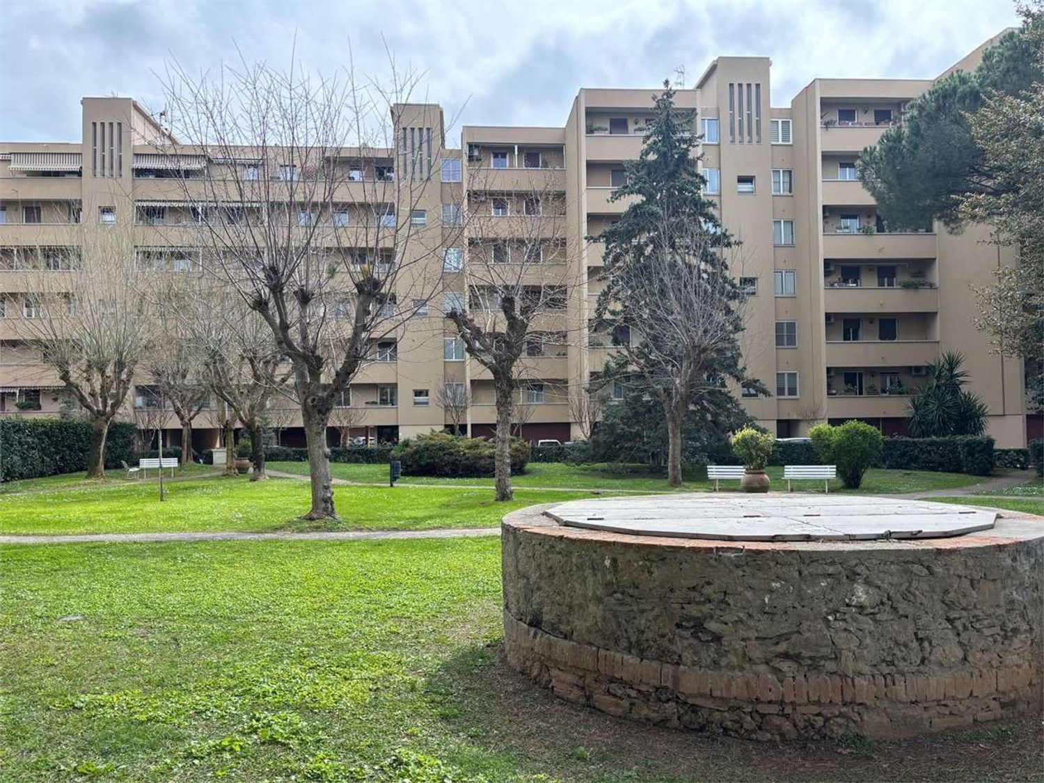 Appartamento in vendita a Livorno