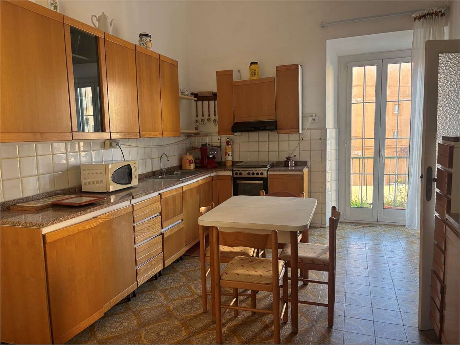 Appartamento in vendita a Livorno