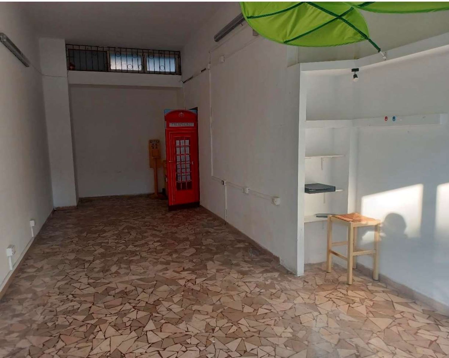 Locale commerciale in affitto a Livorno