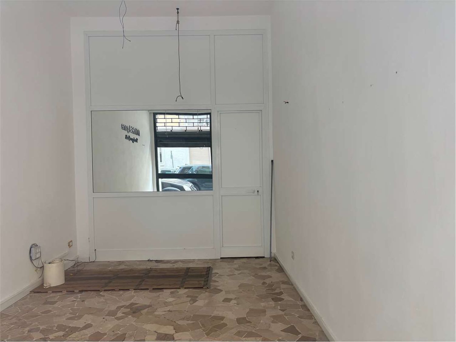 Locale commerciale in affitto a Livorno