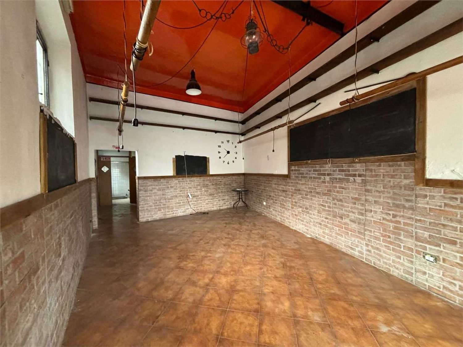 Locale commerciale in vendita a Livorno