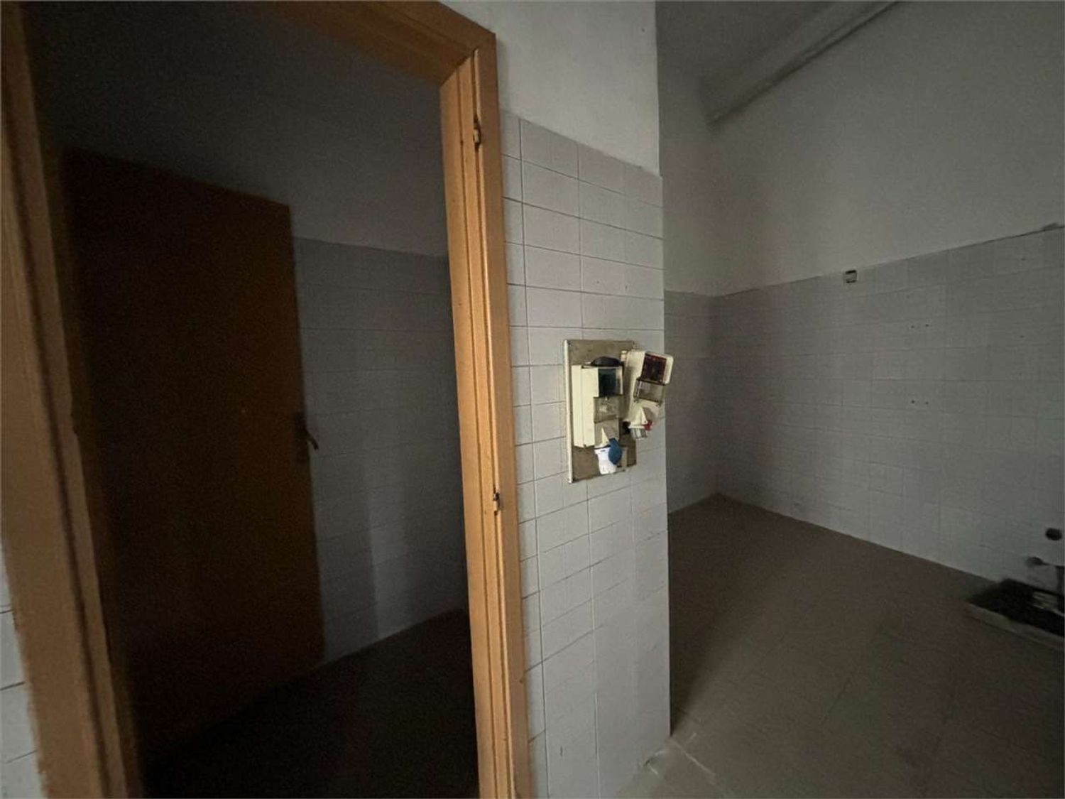 Locale commerciale in vendita a Livorno