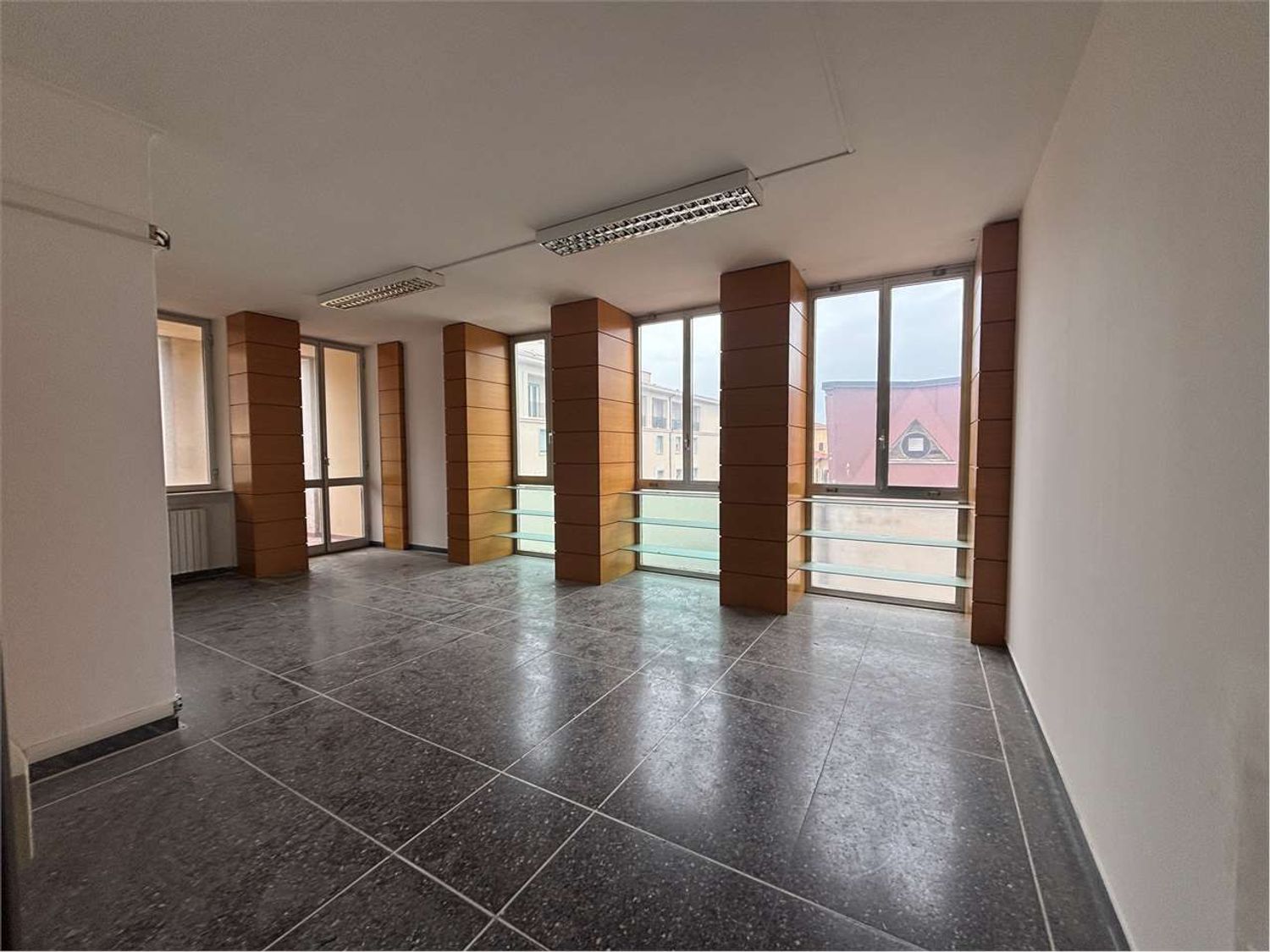 Ufficio in affitto a Livorno