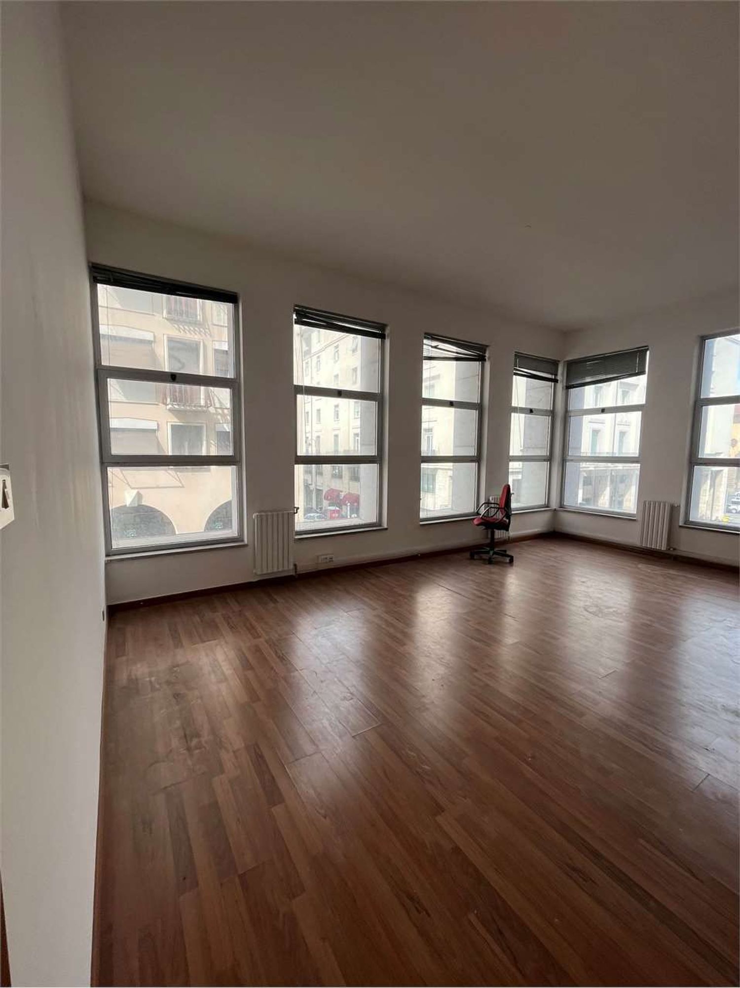 Ufficio nuovo a Livorno