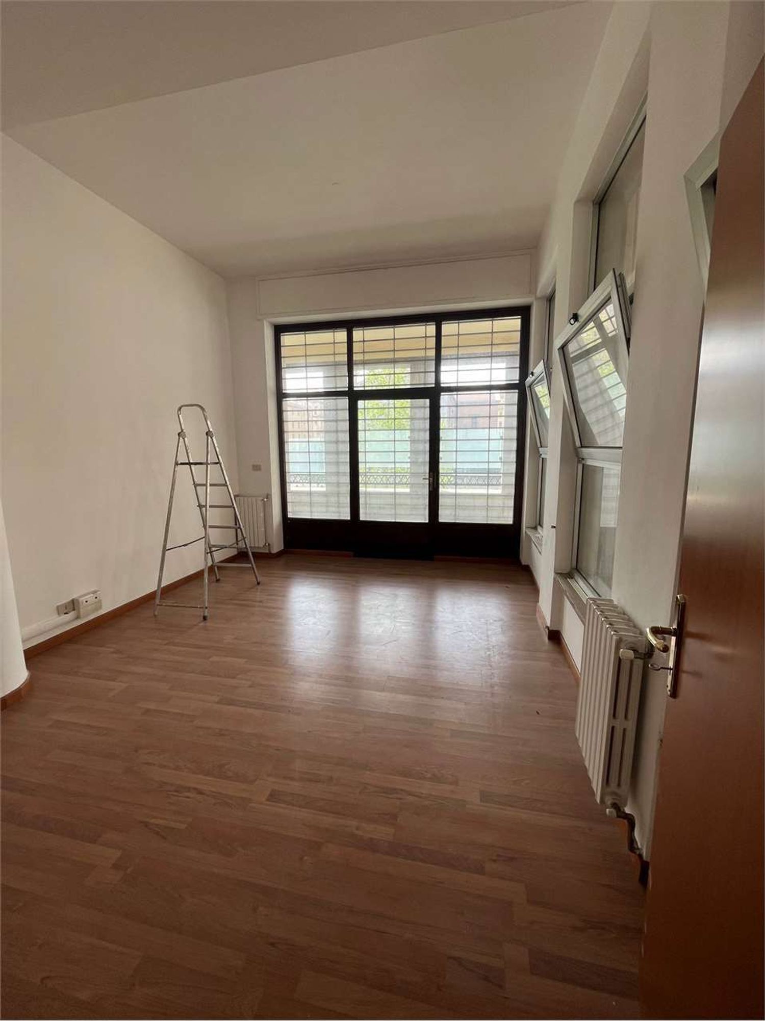 Ufficio nuovo a Livorno