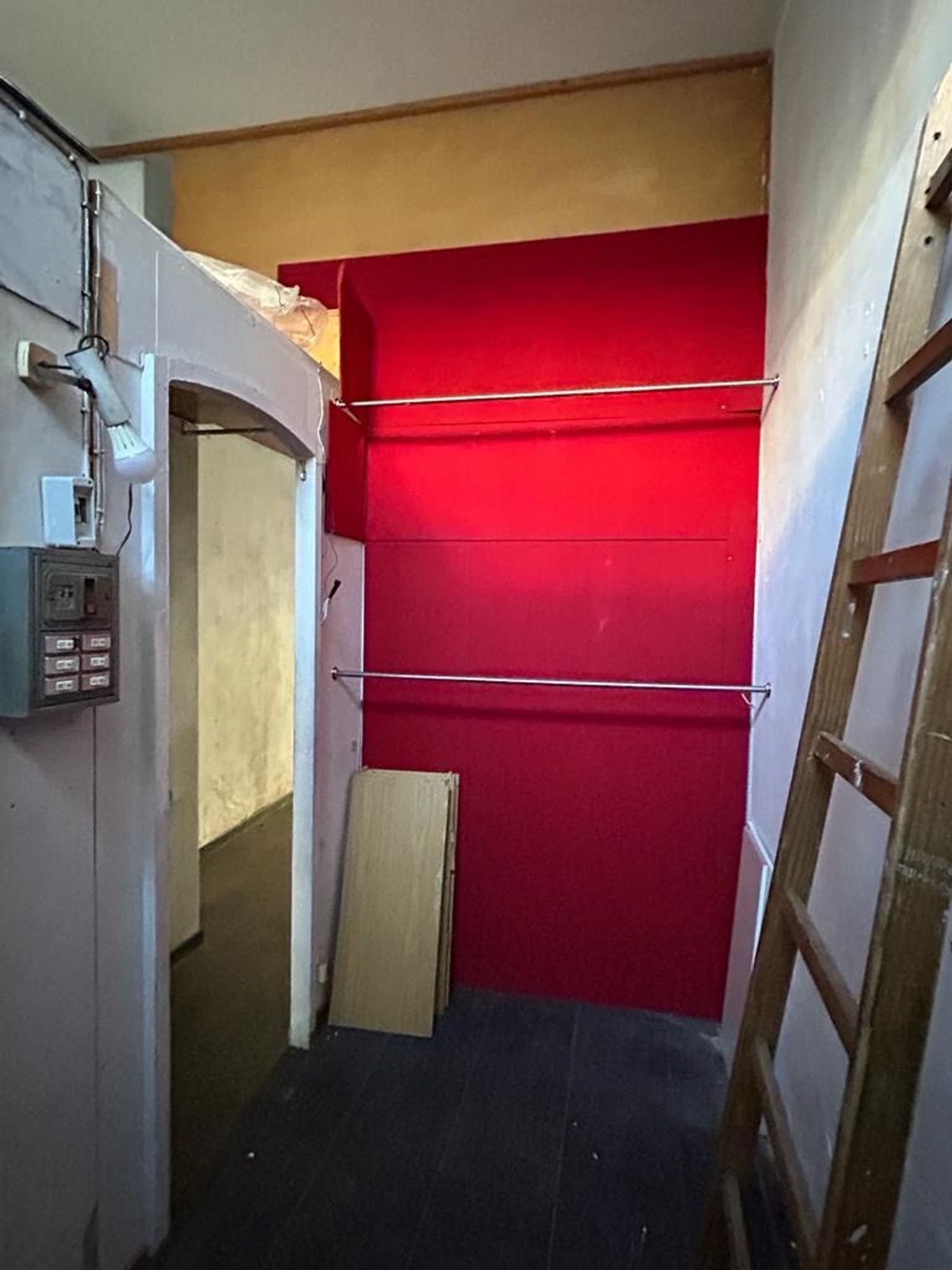 Locale commerciale in vendita a Livorno