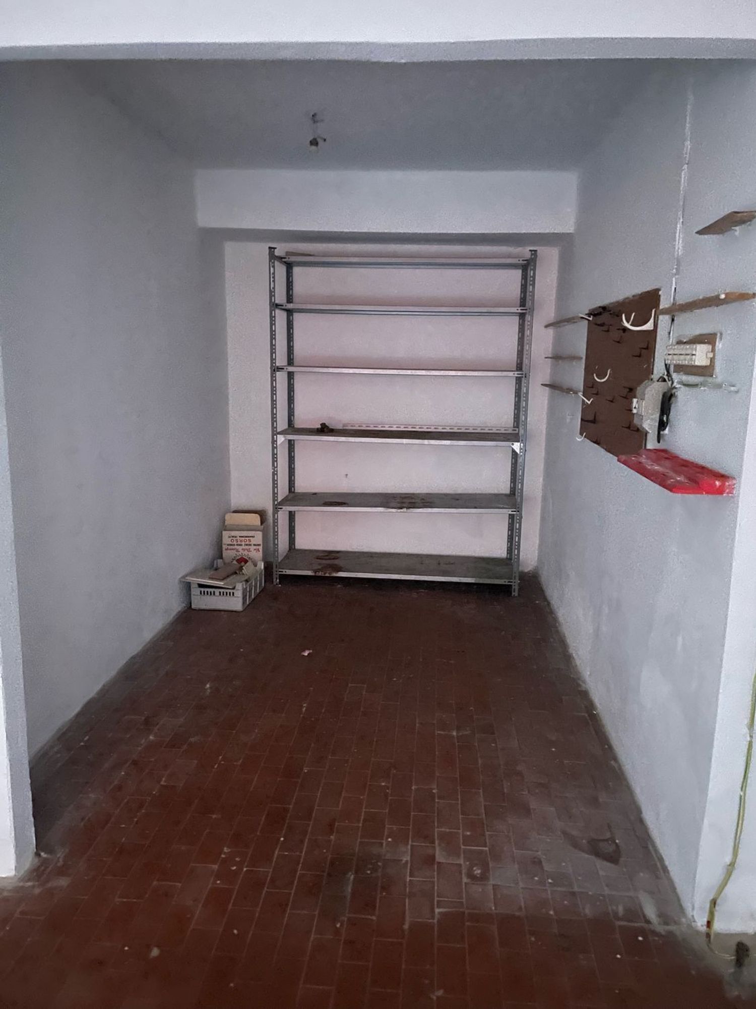 Box/Garage 25mq in affitto a Livorno