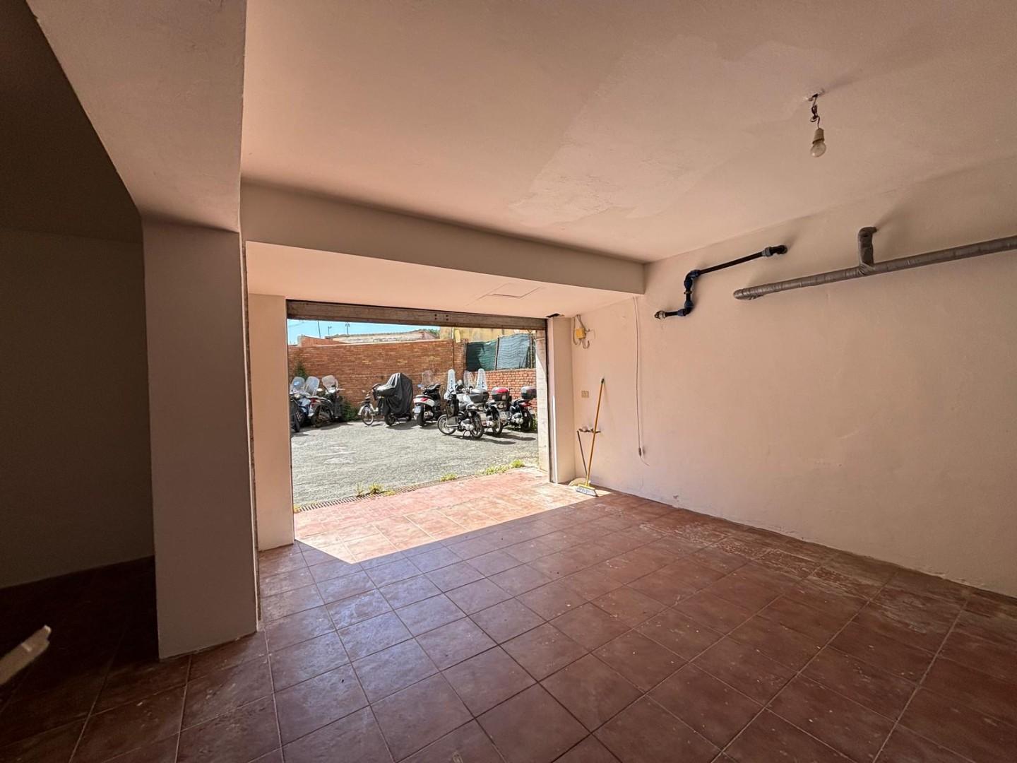 Box/Garage 70mq in affitto, Livorno mastacchi