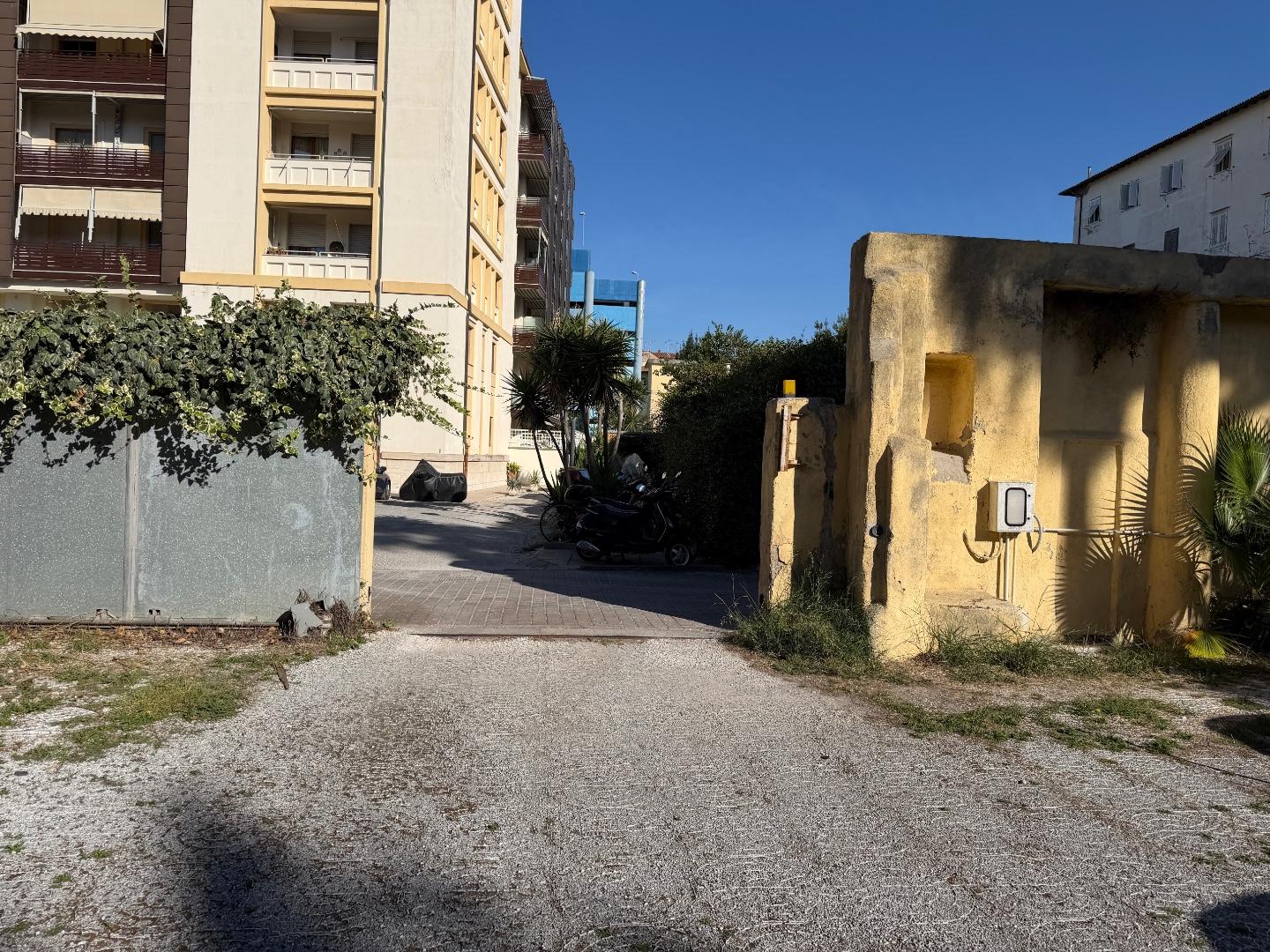 Box/Garage 12mq in affitto, Livorno attias