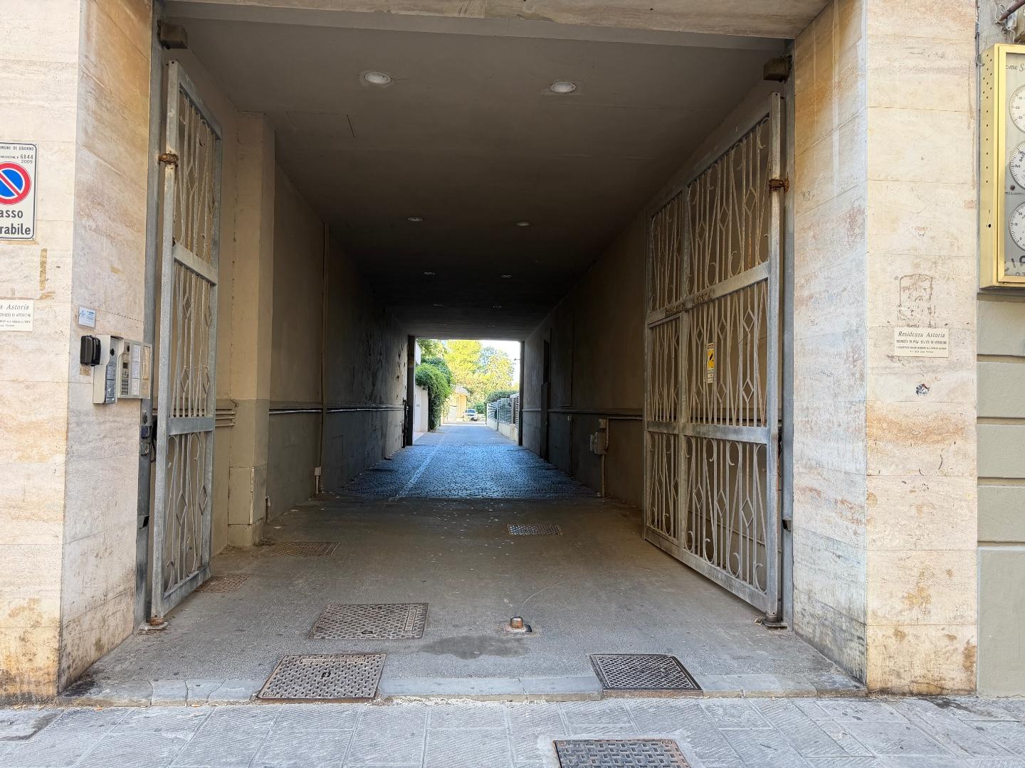 Box/Garage 12mq in affitto, Livorno attias