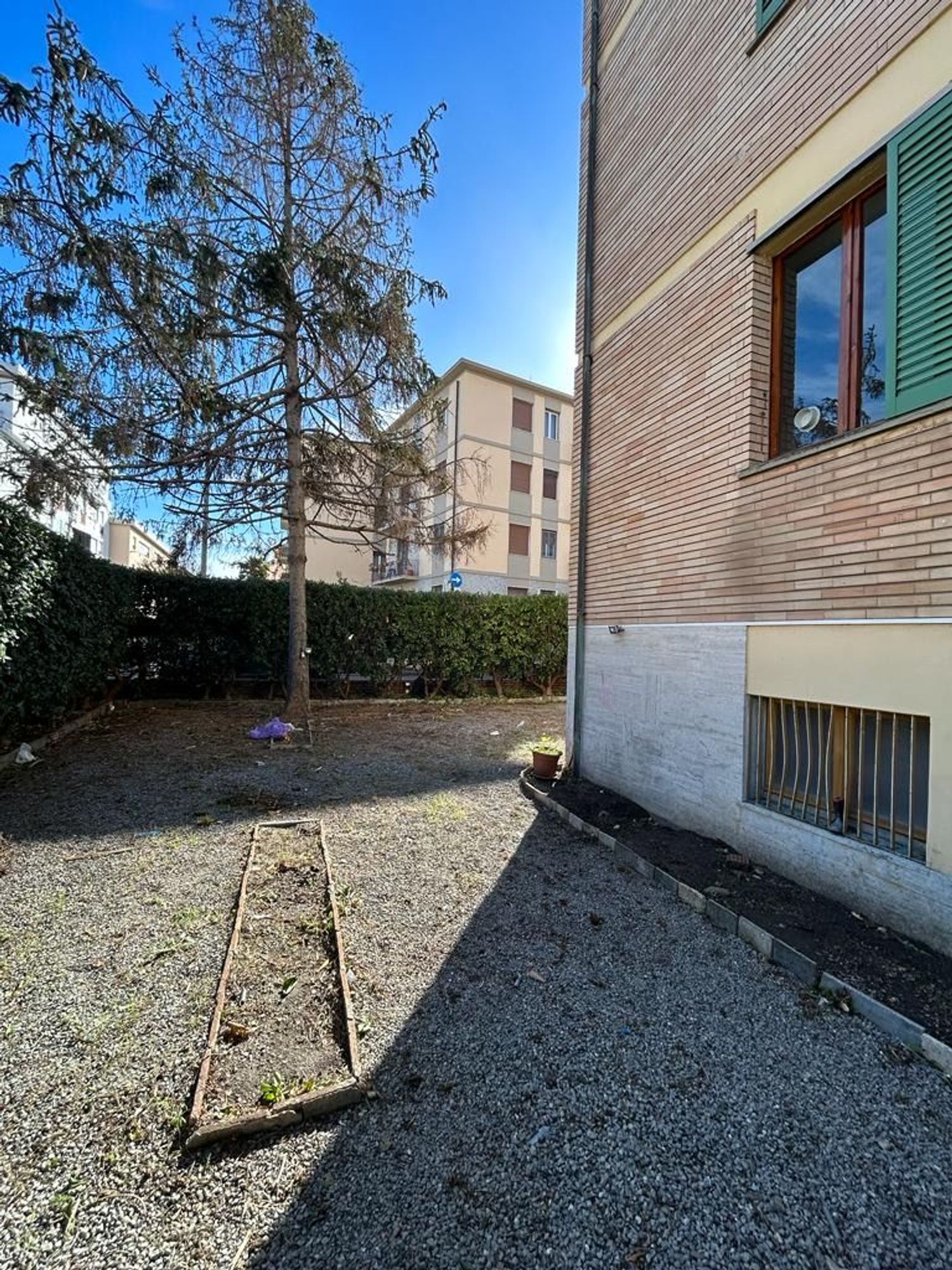 Appartamento con giardino, Livorno fiorentina