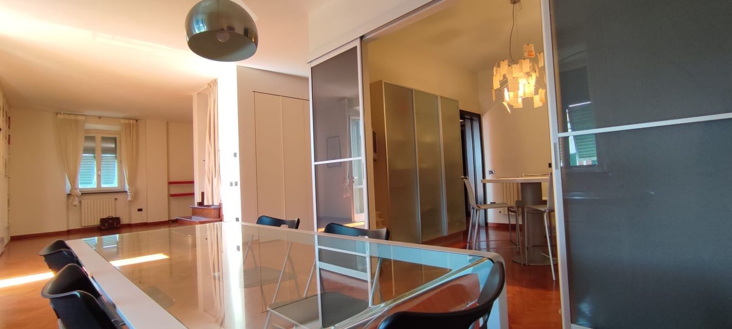 Casa indipendente con terrazzo, Livorno antignano