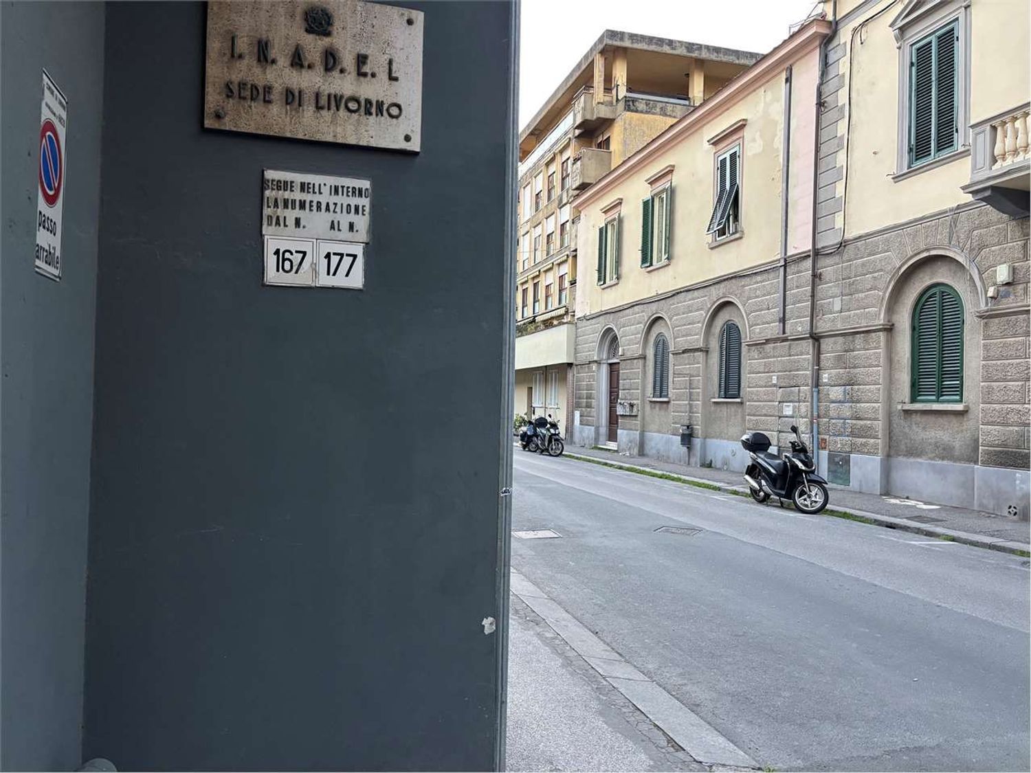 Box/Garage 13mq in affitto a Livorno