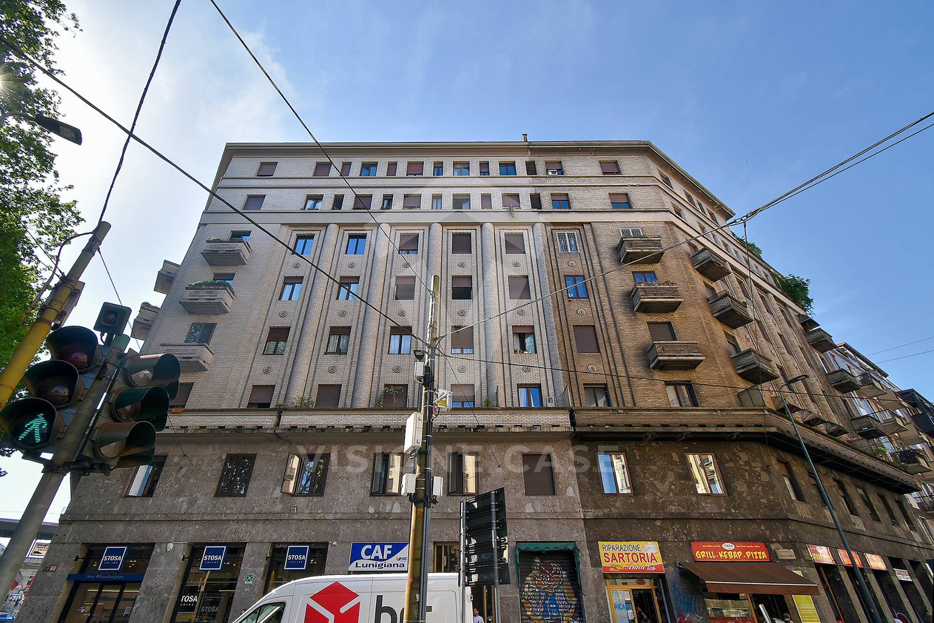 Locale commerciale in affitto a Milano, Stazione Centrale