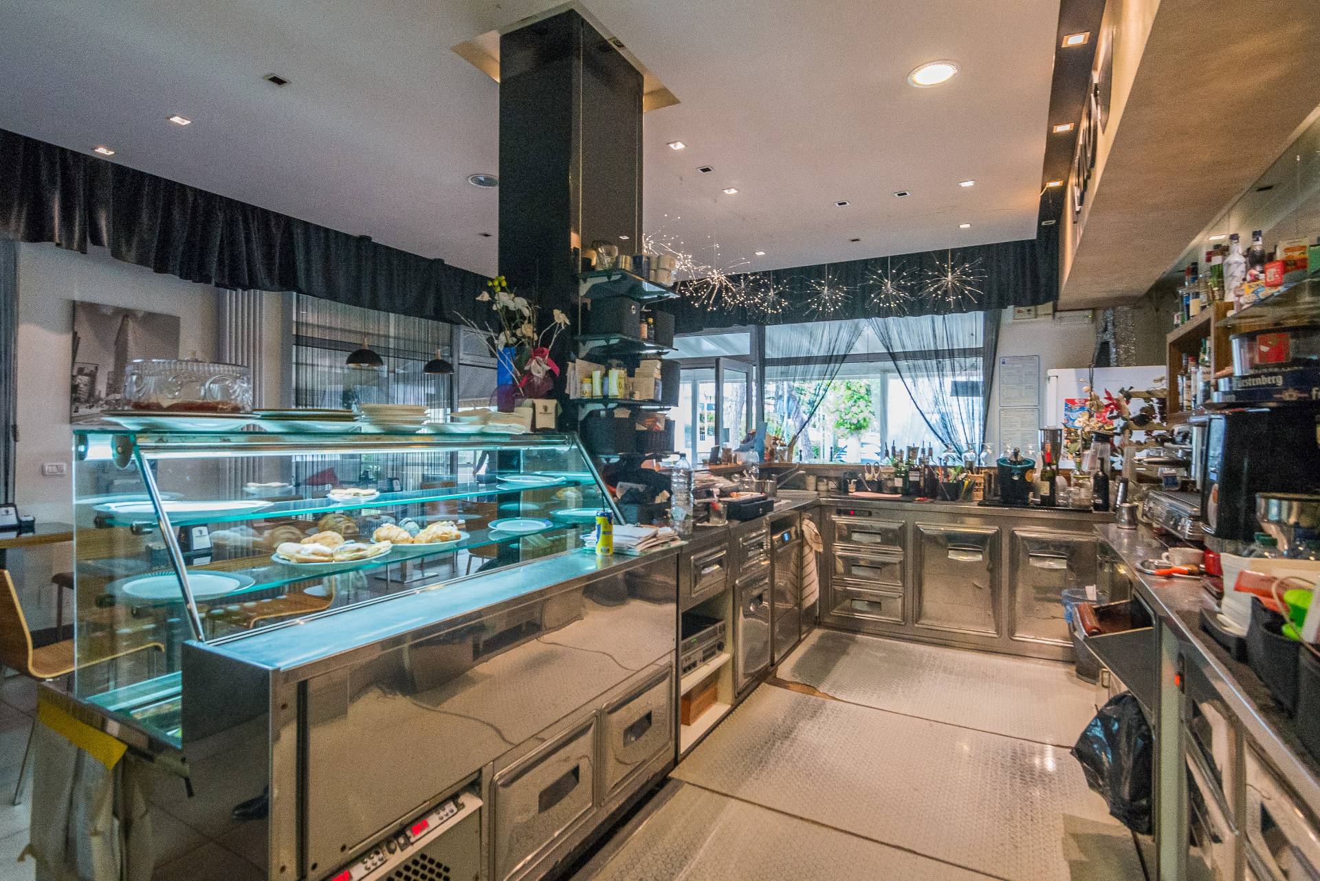 Bar / Caffetteria in vendita a Riccione, PAESE
