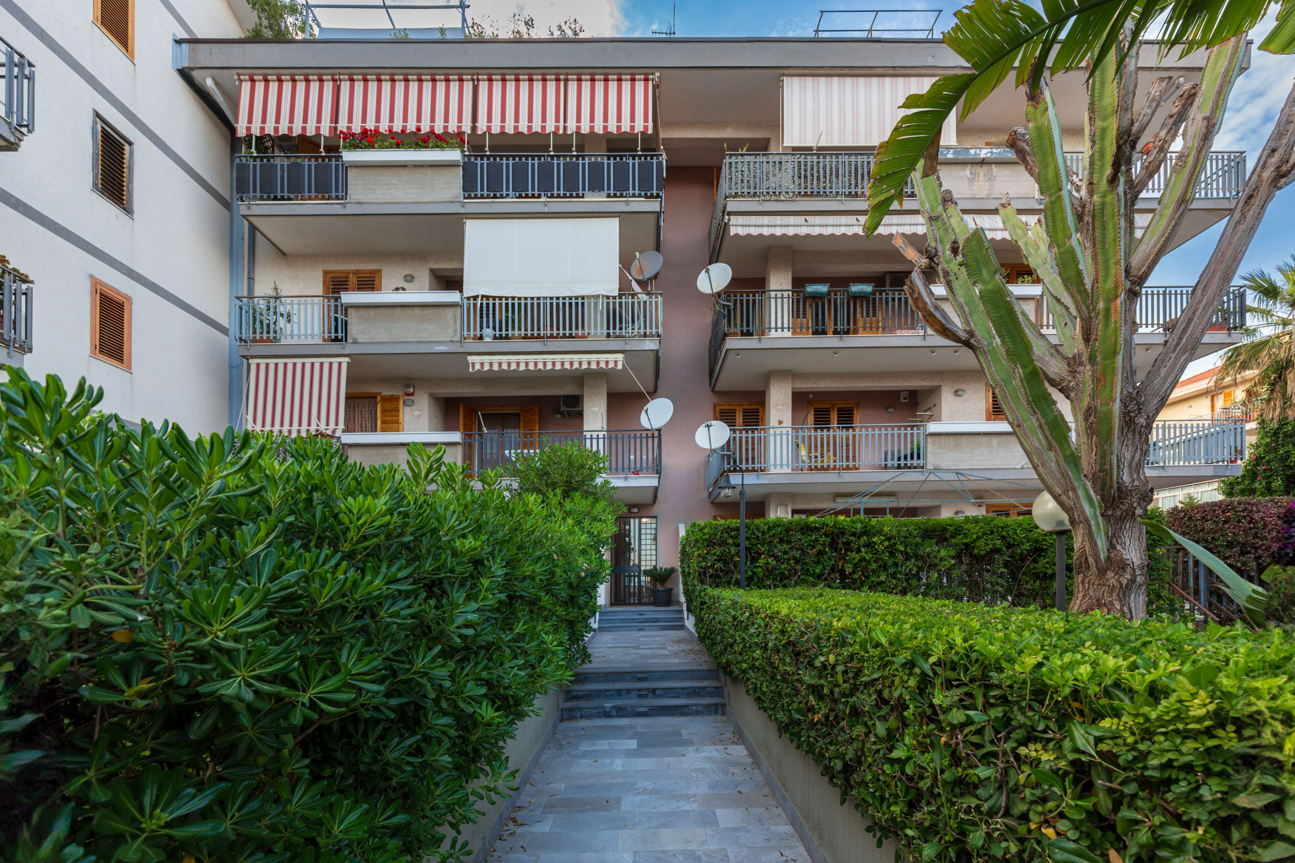 Appartamento in vendita in via giuseppe leonardi 24, Aci Catena