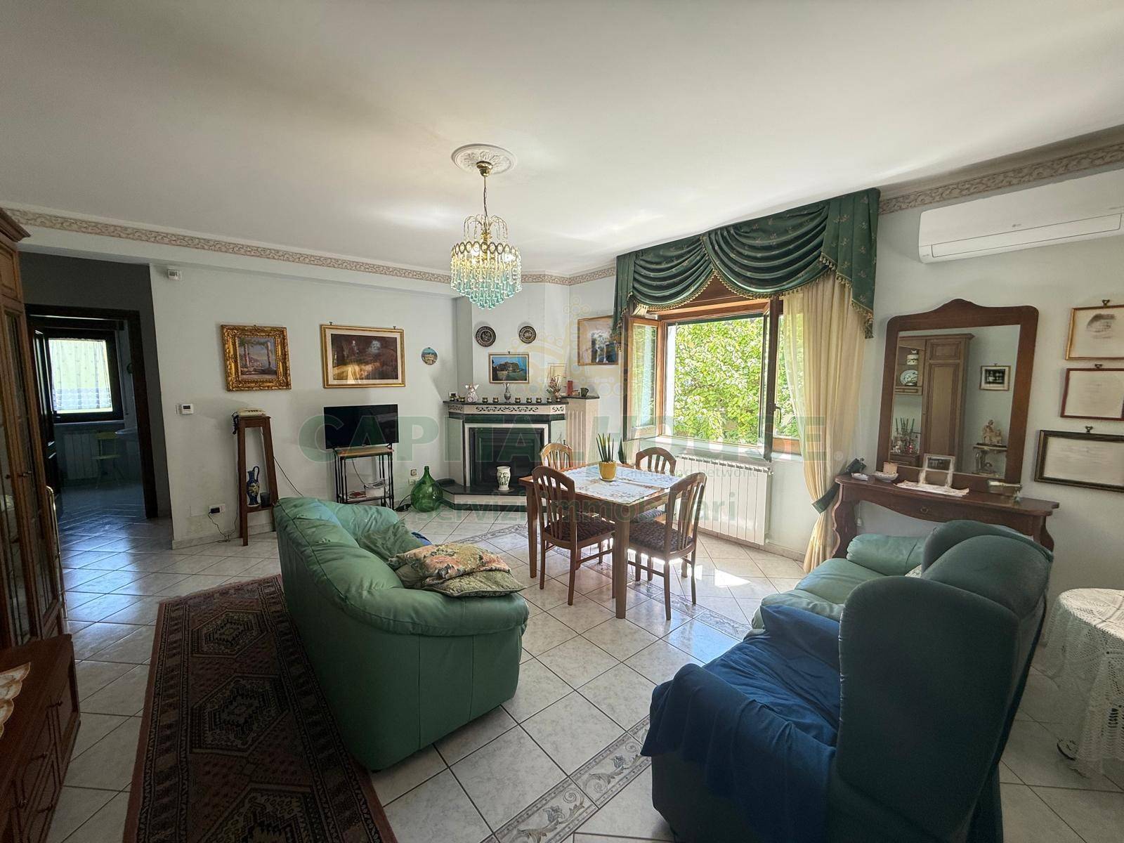 Villa bifamiliare in vendita a Baronissi