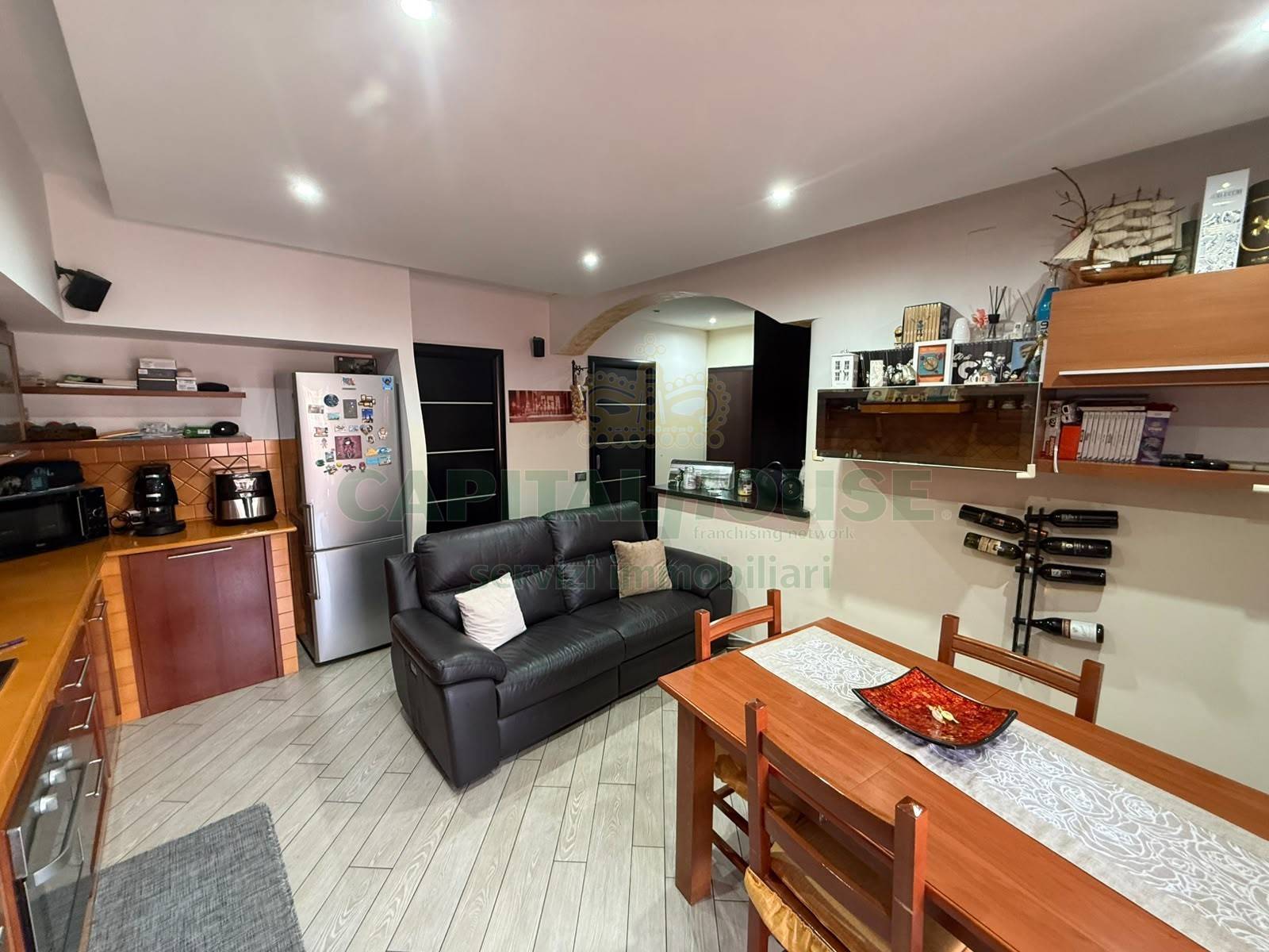 Appartamento in vendita a Baronissi, Caposaragnano