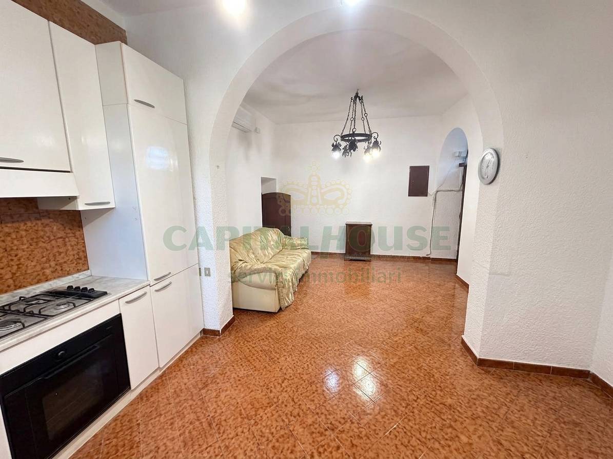 Appartamento in vendita a Baronissi, Caposaragnano