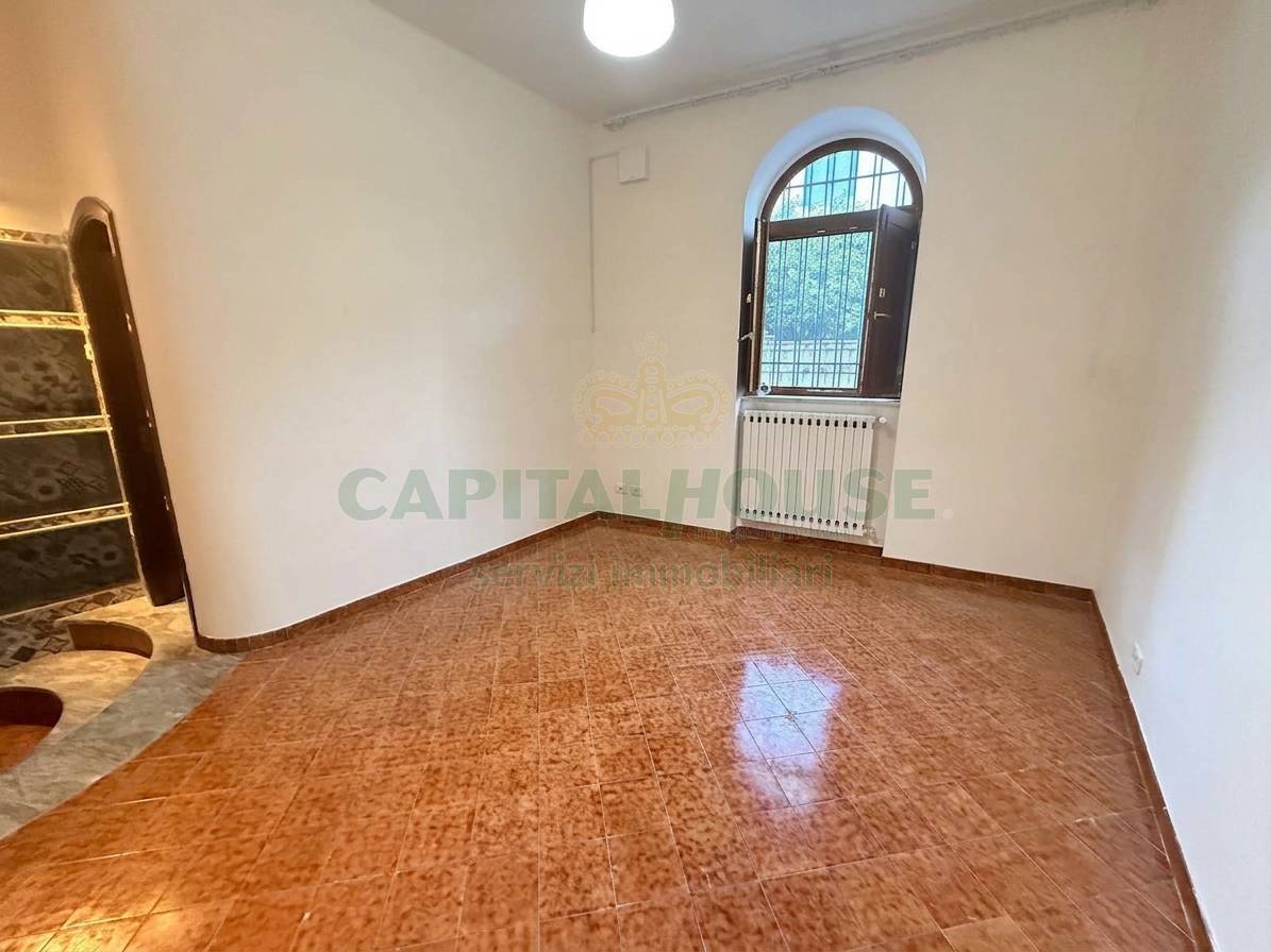 Appartamento in vendita a Baronissi, Caposaragnano