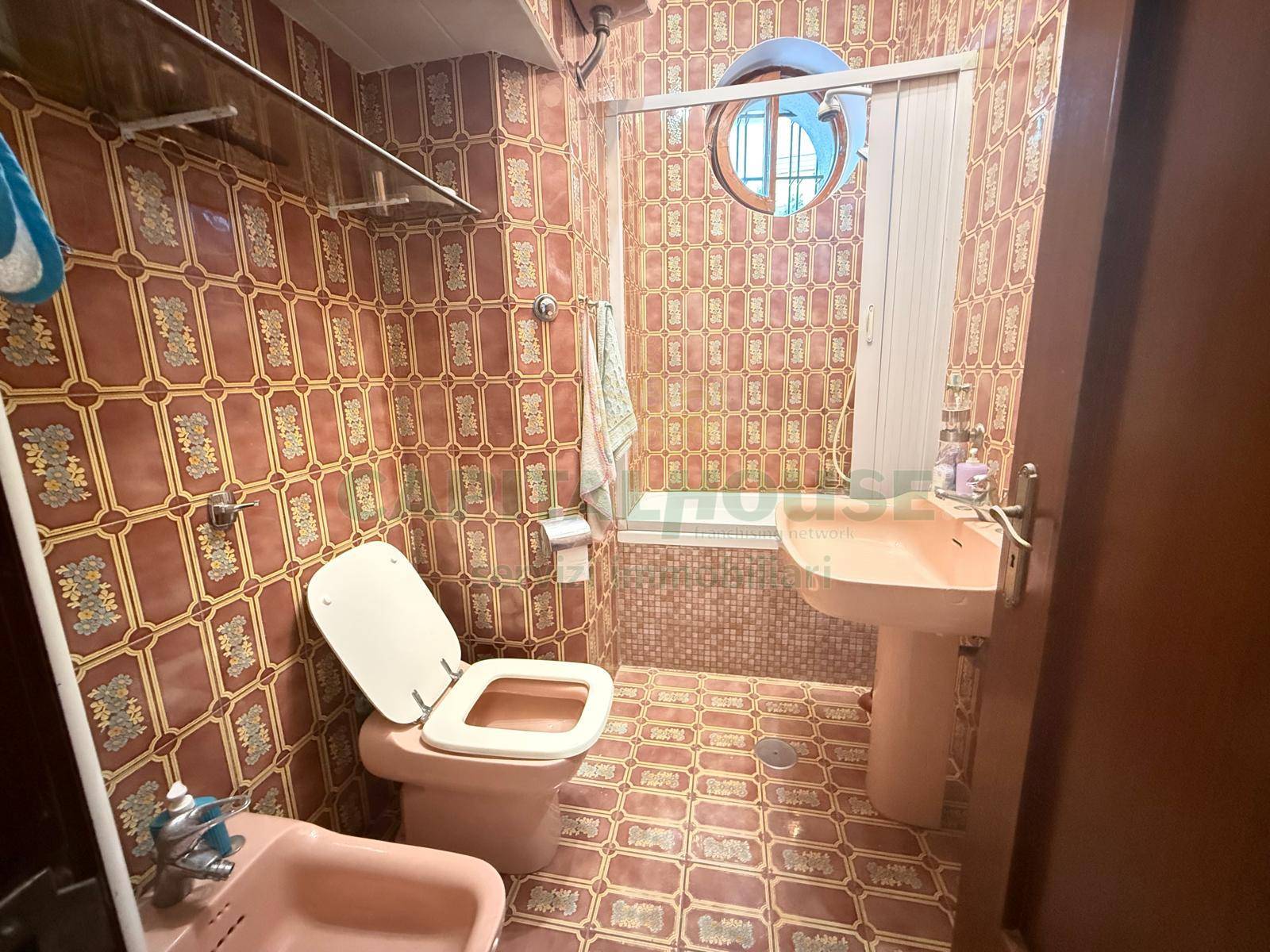 Appartamento in vendita a Baronissi, Caposaragnano