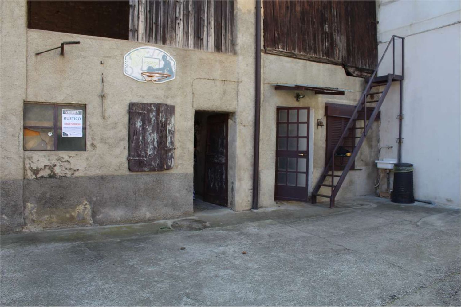 Rustico in vendita a Vertemate con Minoprio, Minoprio