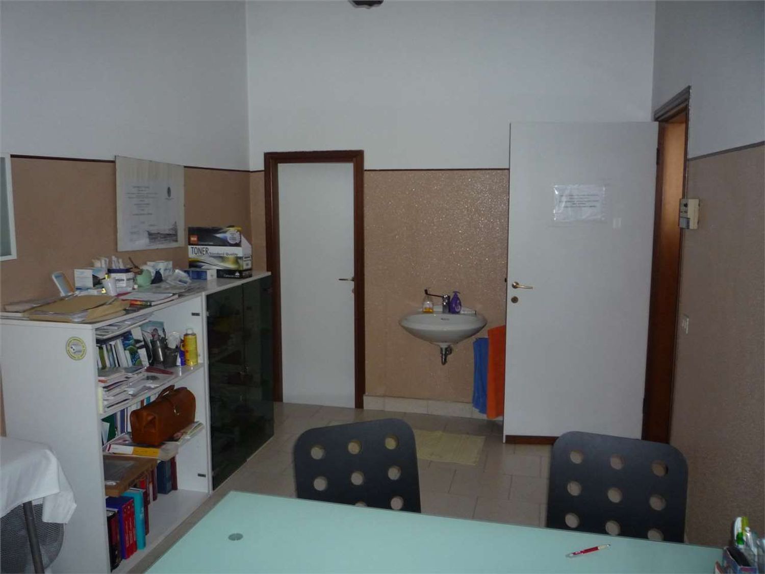 Locale commerciale in vendita a Cesano Maderno