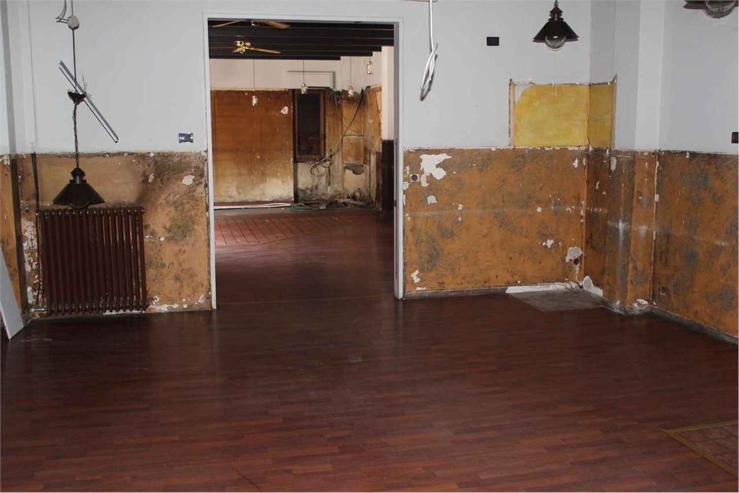 Locale commerciale in vendita a Cesano Maderno