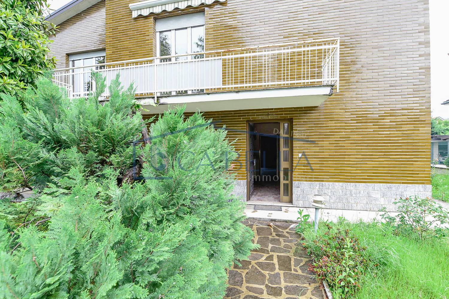 Villa in vendita a Limbiate