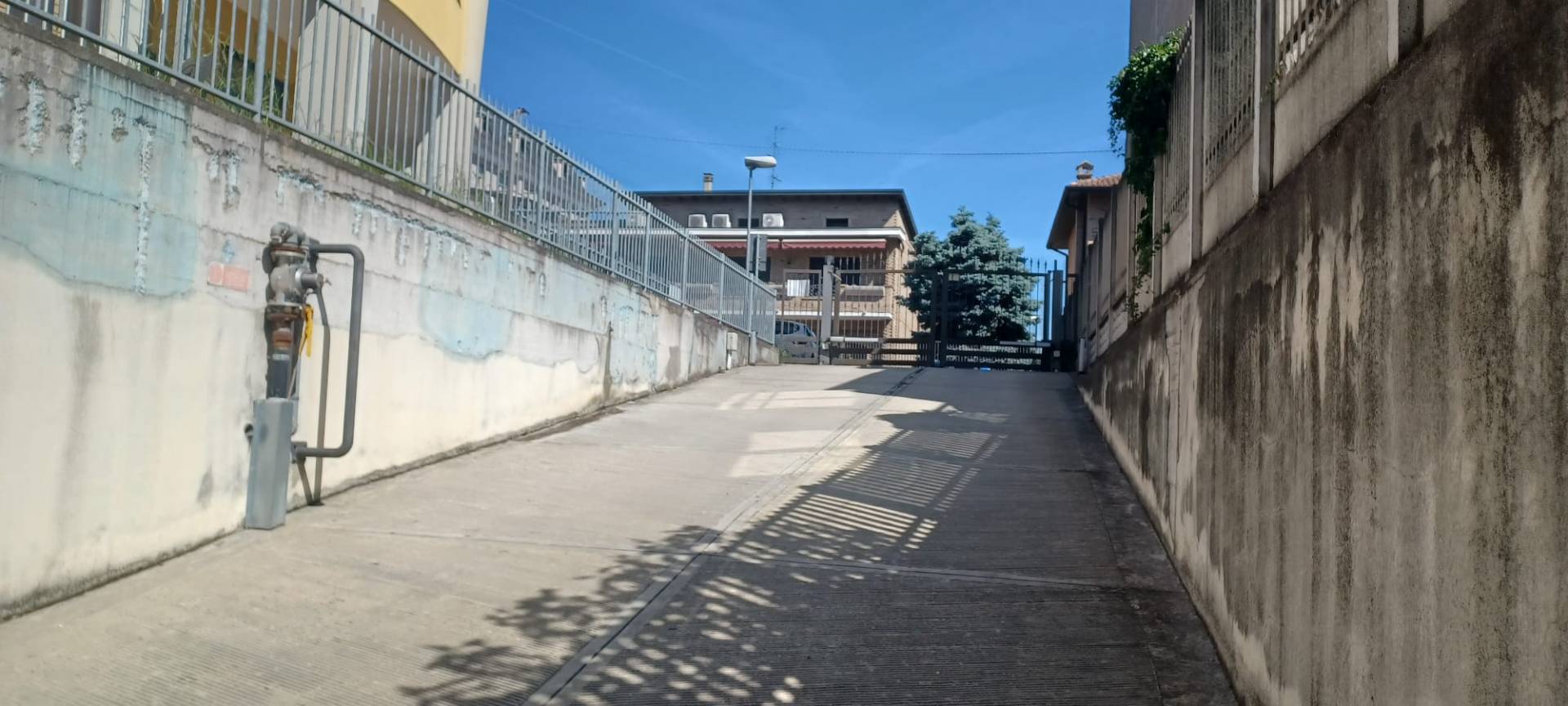 Box o garage in vendita a Cesano Maderno