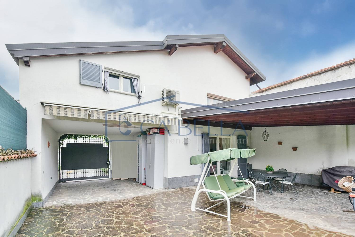 Casa singola in vendita a Desio