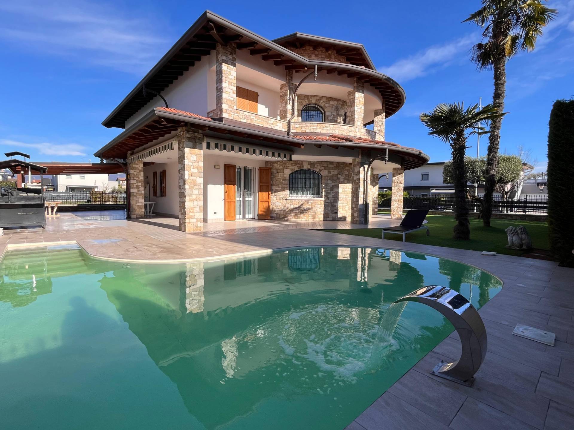 Villa in vendita a Bolgare