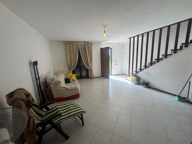 Villa con terrazzi a Calci