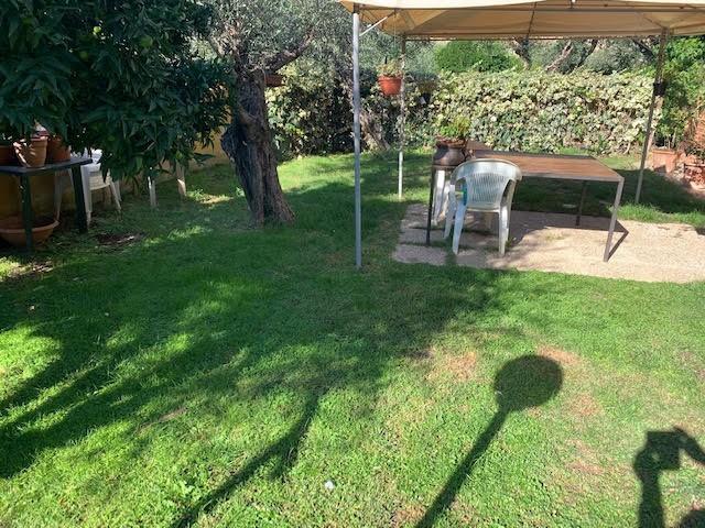 Villa con terrazzi a Calci