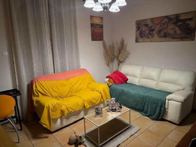 Casa indipendente con terrazzo, Calci pontegrande