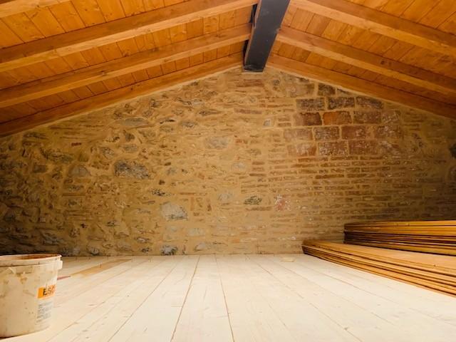 Casa vacanza 5 Locali o pi� in vendita a Calci