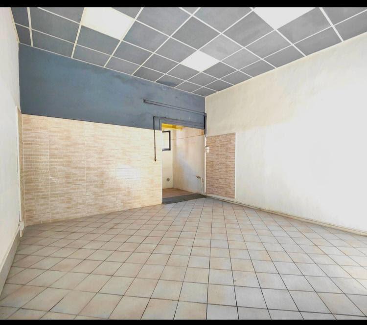 Locale commerciale in affitto a Pisa