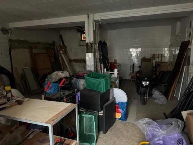 Locale commerciale da ristrutturare a Calci