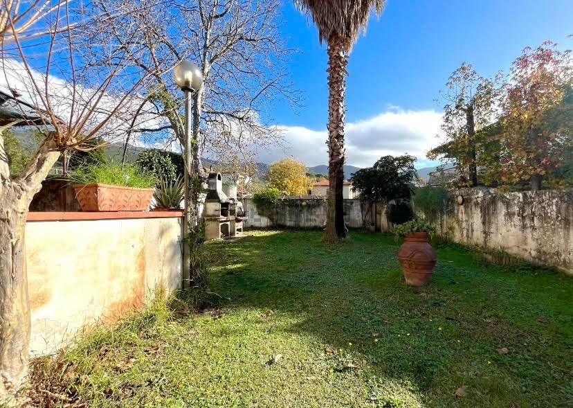 Casa indipendente con giardino a Calci
