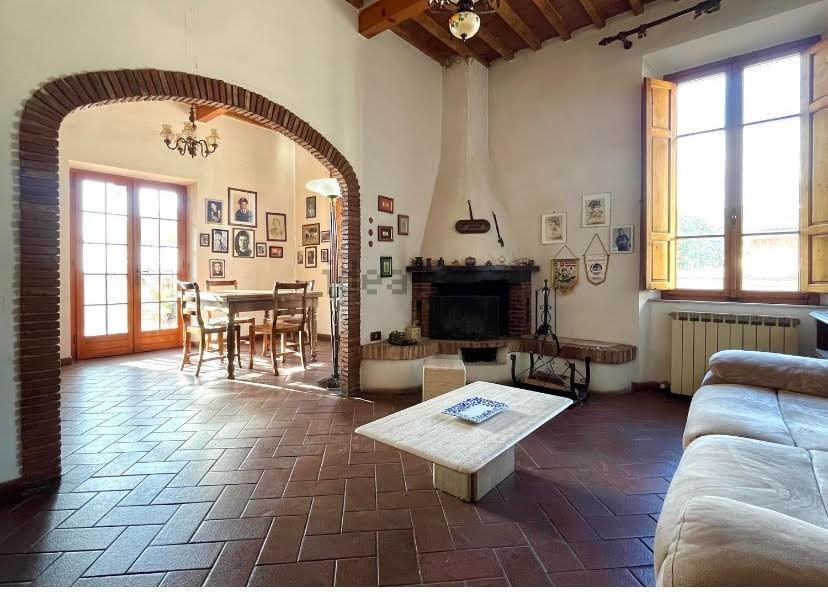 Casa indipendente con giardino a Calci