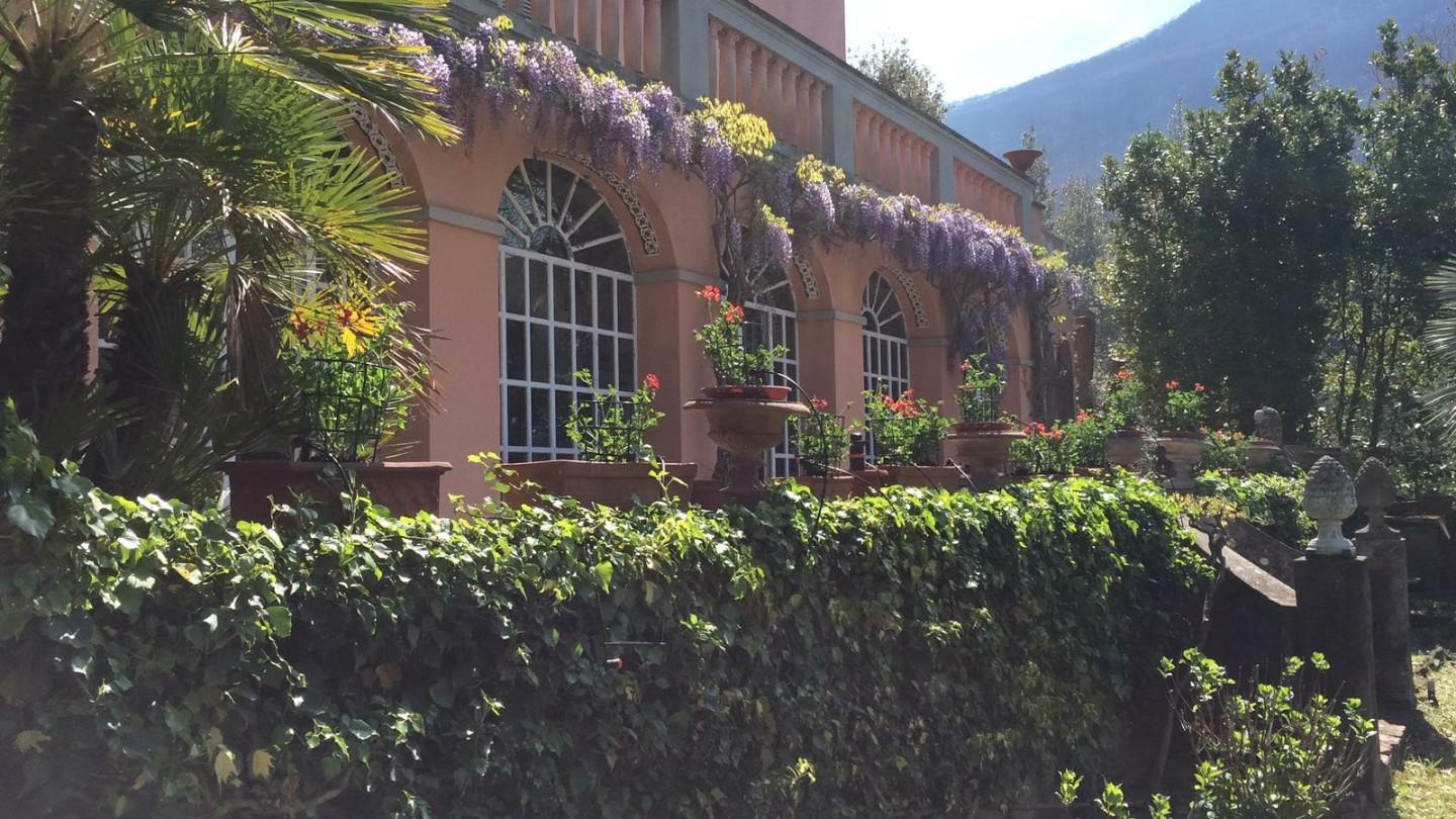 Villa con giardino a Calci