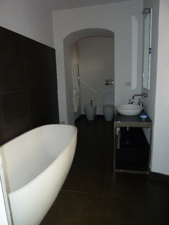 Stabile/Palazzo in vendita a Calci