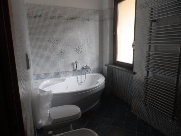 Villa con giardino a Calci